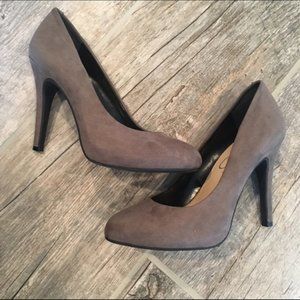 Jessica Simpson Heels in grey